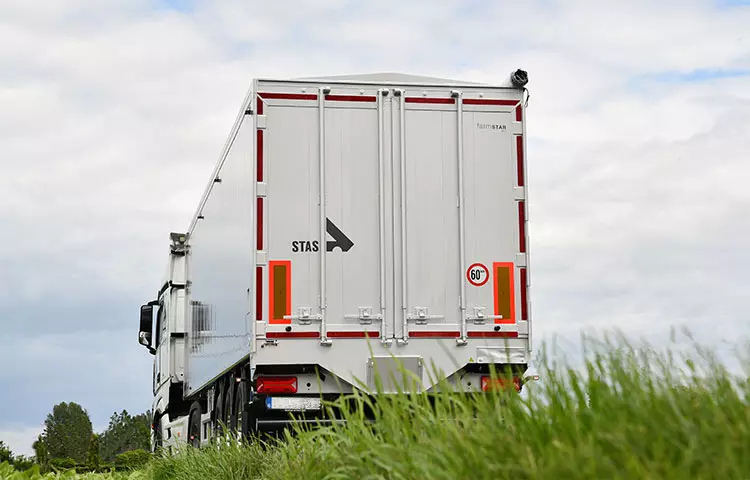 farmstar trailer